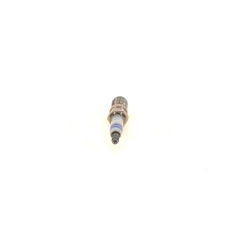 2009 Ford E-250 Spark Plug Bosch 8111 image 4 of 4