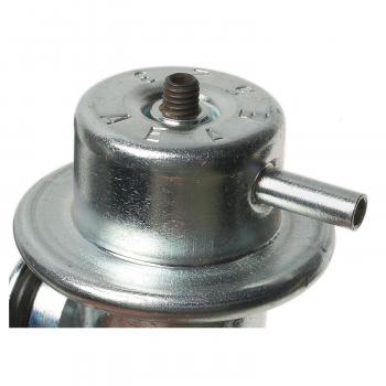 1996 Pontiac Firebird Fuel Injection Pressure Regulator BWD 23065 image 3 of 4