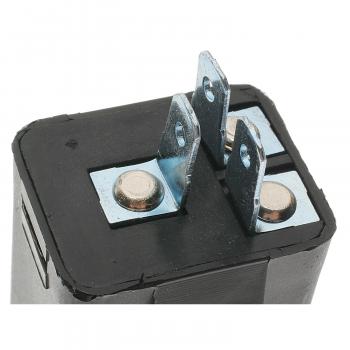 1992 Oldsmobile Custom Cruiser Horn Relay BWD R636 image 2 of 4