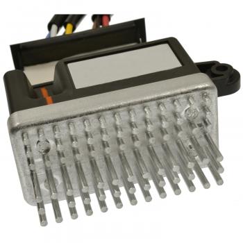 2013 Audi A6 Engine Cooling Fan Module BWD R7407 image 1 of 3