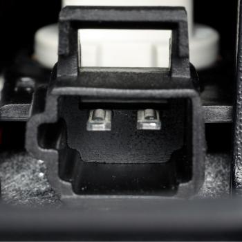 2007 Pontiac G6 Center High Mount Stop Light BWD TBL150 image 3 of 4