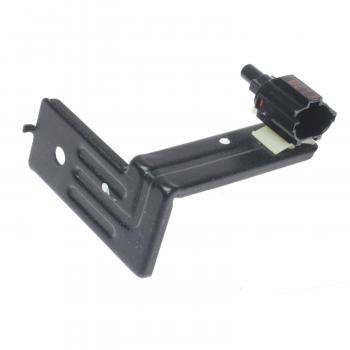 2014 Kia Sedona Ambient Air Temperature Sensor BWD WT5587 image 1 of 3