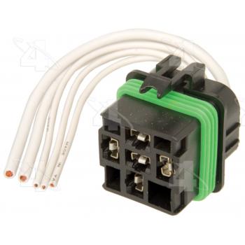 1992 Oldsmobile Custom Cruiser A/C Clutch Control Relay Harness Connector