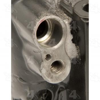 2004 Subaru Impreza A/C Compressor Four Seasons 57883 image 3 of 4