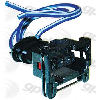 2013 Volvo C70 A/C Pressure Transducer Connector