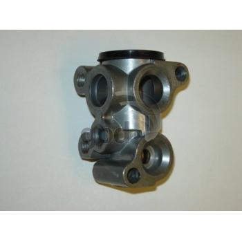 2001 Saturn SL2 A/C Expansion Valve Global Parts Distributors 3411300 image 1 of 1