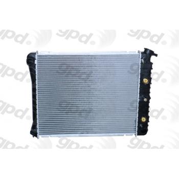 1983 Oldsmobile Delta 88 Radiator Global Parts Distributors 569C image 1 of 1