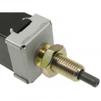 1997 Kia Sephia Cruise Control Release Switch Standard Motor Products CCR3 image 1 of 3