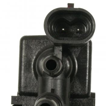 2000 Saturn SL Vapor Canister Purge Solenoid Standard Motor Products CP594 image 3 of 3