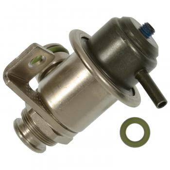 1996 Pontiac Firebird Fuel Injection Pressure Regulator Standard Motor Products PR556 image 3 of 3