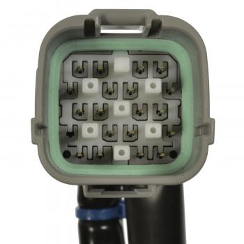 2007 Subaru Impreza Vehicle Speed Sensor Standard Motor Products SC719 image 1 of 3