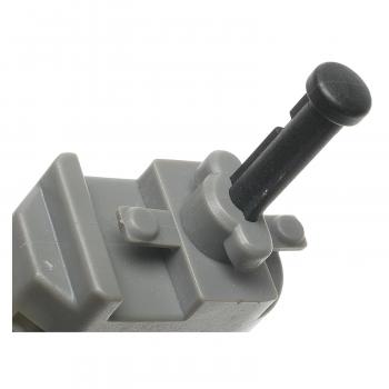 1998 Mercury Mystique Brake Light Switch Standard Motor Products SLS199 image 1 of 3