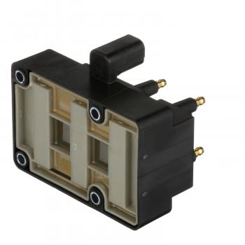 1996 Chrysler Intrepid Ignition Coil Standard Motor Products UF53 image 1 of 4