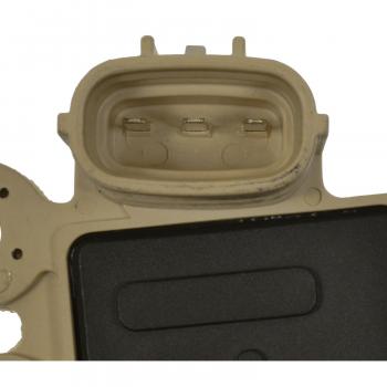 2006 Kia Optima Voltage Regulator Standard Motor Products VR848 image 3 of 3