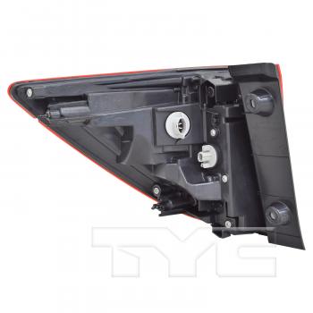 2021 Honda Passport Tail Light Assembly Right TYC 116829909 image 2 of 4