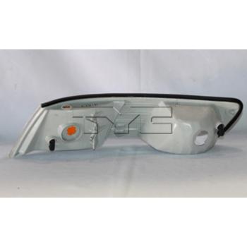 2002 Mercury Grand Marquis Parking / Side Marker Light Front Right TYC 18523301 image 2 of 3